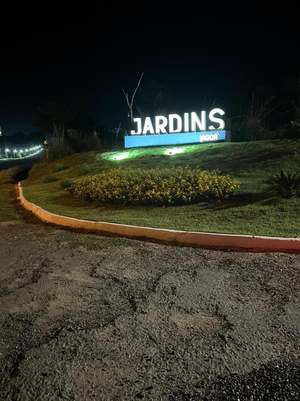 Casa Jardins Da Lagoa * Caldas Novas